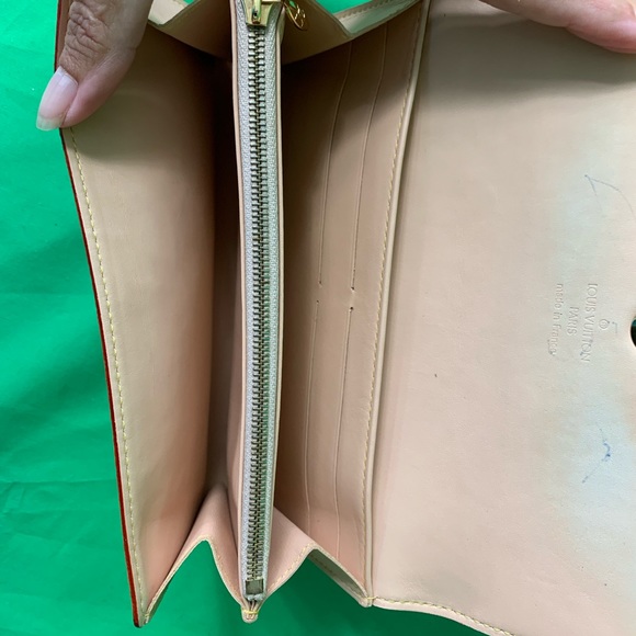 **SOLD**EUC Louis Vuitton Multicolor Wallet - Picture 5 of 6